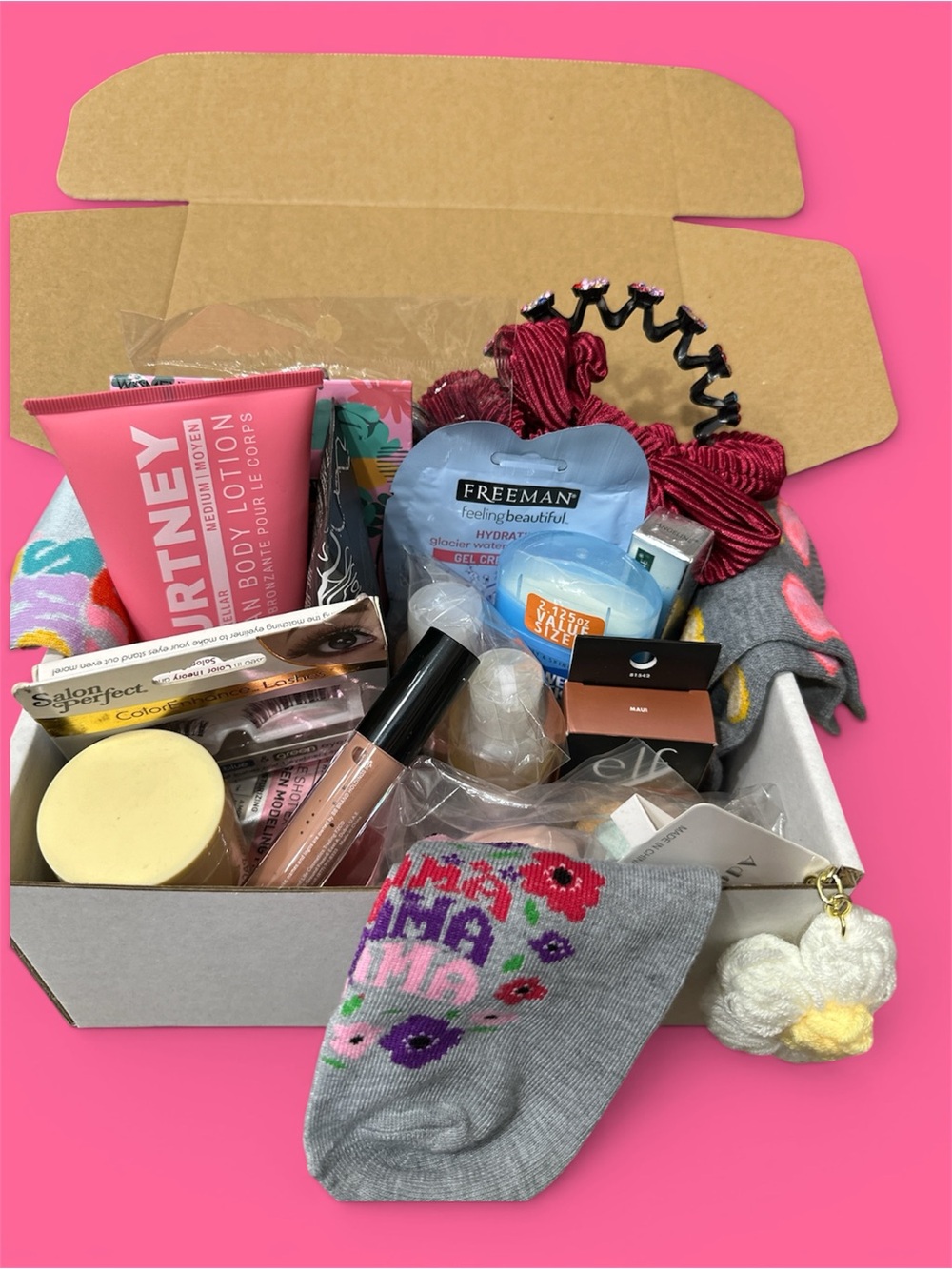 Assorted Women’s Accessories Gift Box 21 items